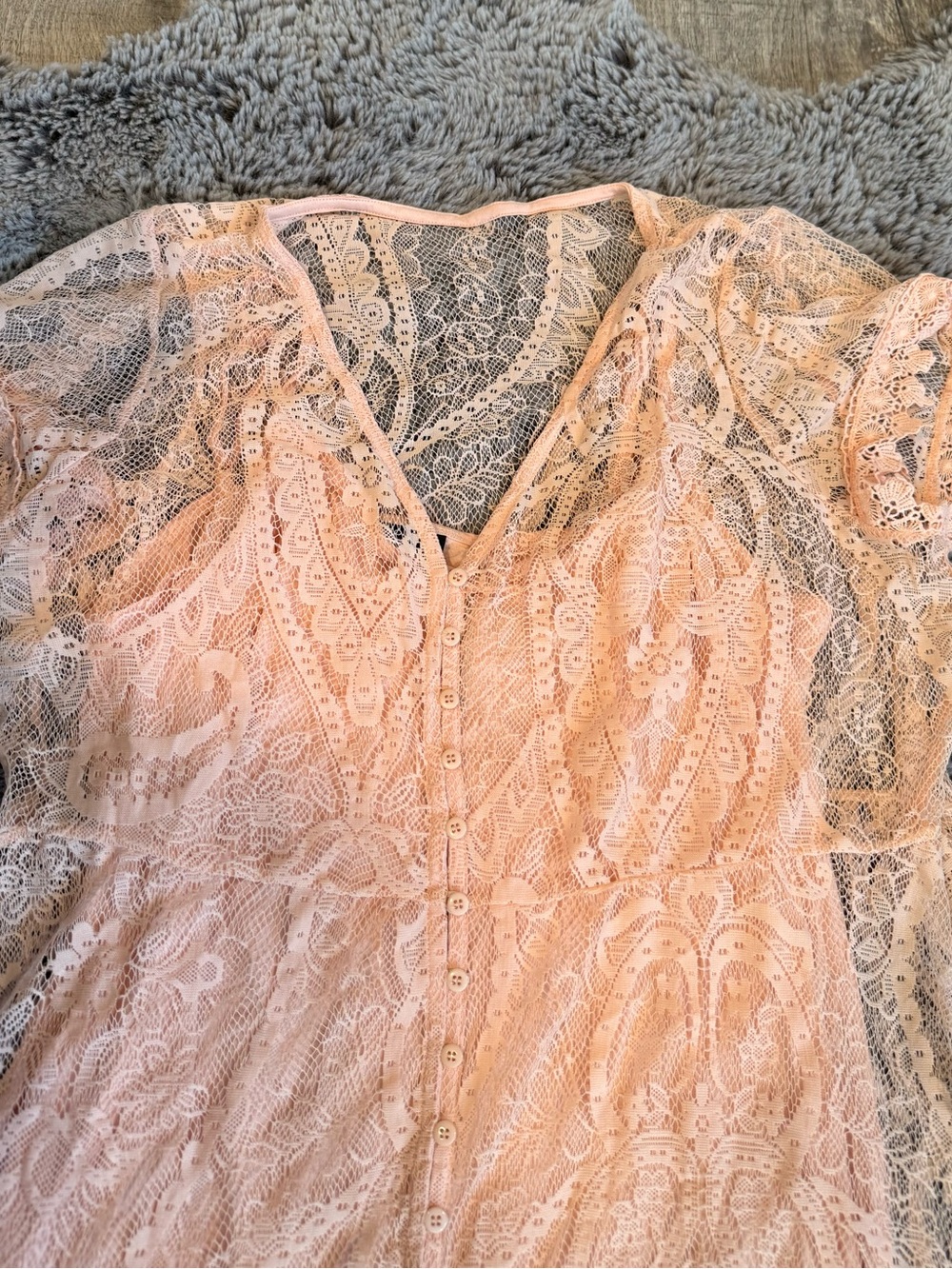 torrid Peach Lace V-Neck Ruffle-Hem Maxi Dress - Picture 8 of 9